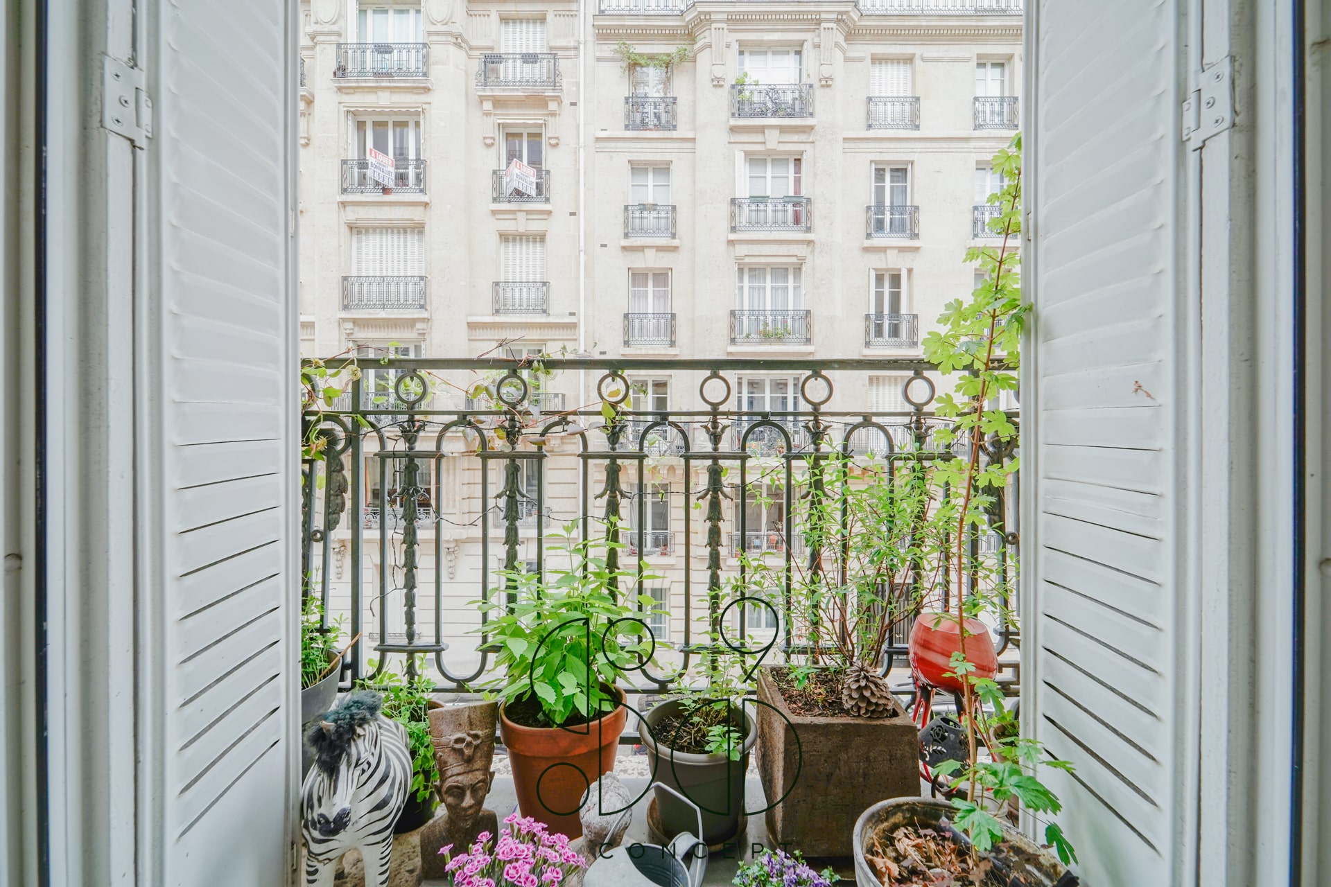 Lire la suite à propos de l’article Paris 15 – JUSTINE – Quartier Boucicaut – Appartement quatre pièces -97 m2