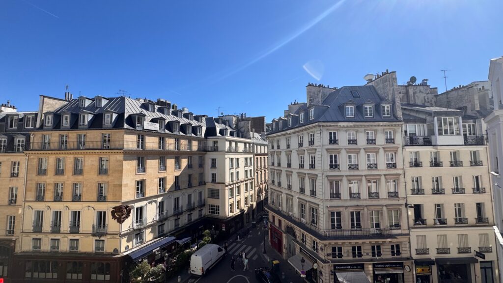 vue dégagée appartement à vendre Paris 2